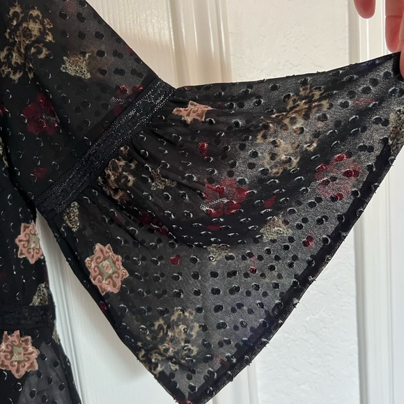 Lucky Brand Swiss Dot Top | size S | black/multicolored - Picture 3 of 7